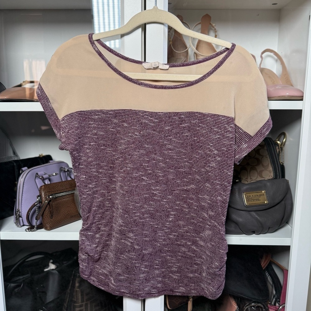 Sweet Wanderer Cream and Purple T-Shirt with Cap Sleeves Size Medium